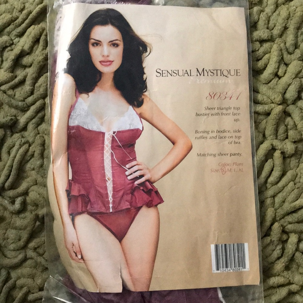 Sensual Mystique triangle top w matching panty